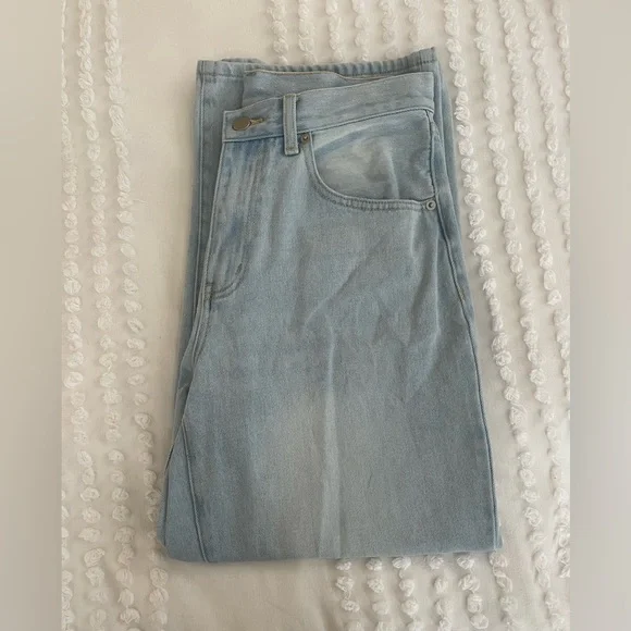 Miou Muse Light Wash Denim Wide Legged Jeans - Picture 3 of 6